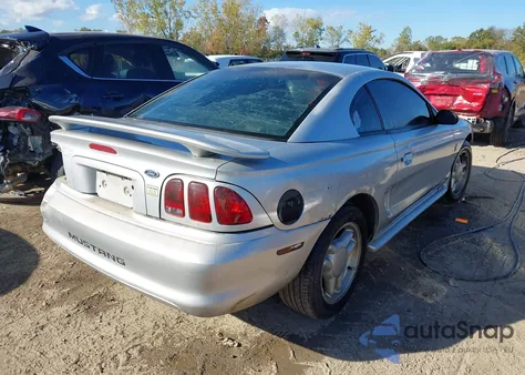 1998 Ford Mustang z USA, uszkodzony, nr VIN 1FAFP4042WF270813